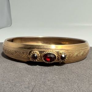 Vtg Gold Filled Victorian Revival Etched Floral 3 Sided Garnet Bangle Bracelet